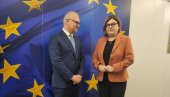 ZADOVOLJAN SAM RAZGOVORIMA KOJE SAM IMAO U BRISELU Vesić: U oblasti transporta Srbija se tretira kao članica EU