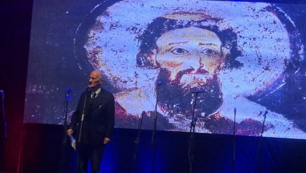 ДА СЕ УГЛЕДАМО НА САВИНЕ ВРХОВЕ: Светосавска академија у Беранама, говорио и Матија Бећковић (ФОТО/ВИДЕО) ДА СЕ УГЛЕДАМО НА САВИНЕ ВРХОВЕ: Светосавска академија у Беранама, говорио и Матија Бећковић (ФОТО/ВИДЕО)