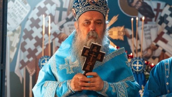 ХИЛАНДАР КАО ГНЕЗДО СВИО: Епископ Фотије написао песму о Светом Сави