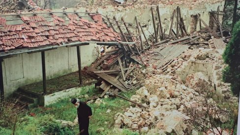 FRAGMENTI STRADANJA I UZDIZANJA: U gradu podno Trebjese otvorena izložba Vaskrs manastira Žitomislić FRAGMENTI STRADANJA I UZDIZANJA: U gradu podno Trebjese otvorena izložba Vaskrs manastira Žitomislić