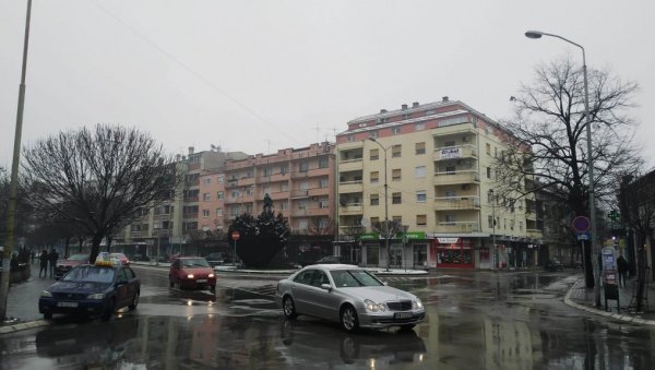 УПОЗОРЕЊЕ ВОЗАЧИМА У ПАРАЋИНУ: Опрезно ка горњим селима УПОЗОРЕЊЕ ВОЗАЧИМА У ПАРАЋИНУ: Опрезно ка горњим селима