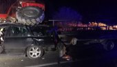 САОБРАЋАЈНА НЕСРЕЋА КОД КРУШЕВЦА: Снажан судар, најмање једна особа погинула САОБРАЋАЈНА НЕСРЕЋА КОД КРУШЕВЦА: Снажан судар, најмање једна особа погинула