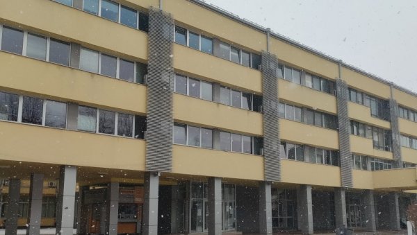 ЕВИДЕНЦИЈА ЂАКА ПРВАКА: У фебруару пријављивање будућих краљевачких основаца ЕВИДЕНЦИЈА ЂАКА ПРВАКА: У фебруару пријављивање будућих краљевачких основаца