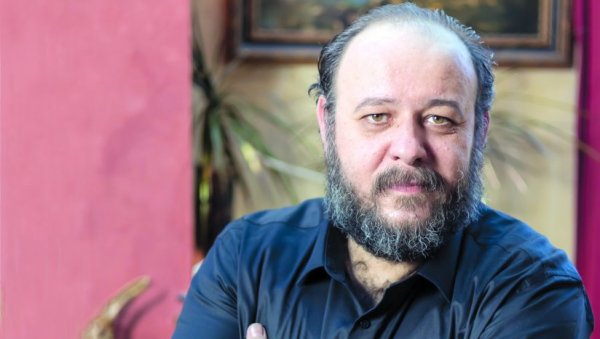 ЗА ЖИВОТ ЈЕ КАО И ЗА ГЛУМУ ПОТРЕБНА ИМПРОВИЗАЦИЈА: Љубомир Бандовић о свом животном позиву и бесмртности која остаје иза глумца ЗА ЖИВОТ ЈЕ КАО И ЗА ГЛУМУ ПОТРЕБНА ИМПРОВИЗАЦИЈА: Љубомир Бандовић о свом животном позиву и бесмртности која остаје иза глумца