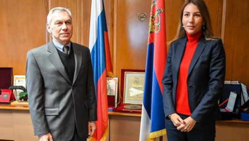OBEZBEĐENO STABILNO SNABDEVANJE ENERGENTIMA: Ministarka Đedović sa ambasadorom Bocan Harčenkom