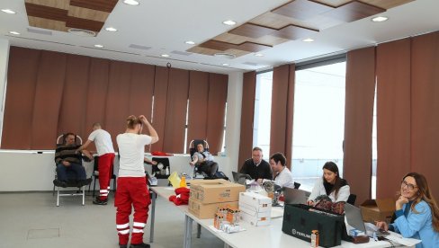 TRADICIONALNO DARUJU KRV: Graničari BiH u humanitarnoj akciji TRADICIONALNO DARUJU KRV: Graničari BiH u humanitarnoj akciji