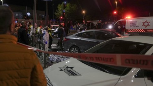 TERORISTIČKI NAPAD U ISTOČNOM JERUSALIMU: Pet osoba povređeno TERORISTIČKI NAPAD U ISTOČNOM JERUSALIMU: Pet osoba povređeno