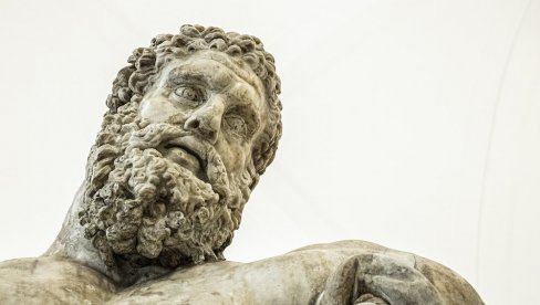RIM KRIO PRAVO BOGATSTVO: Pronađena drevna statua Herkula, ogrnut lavljim kaputom i u prirodnoj veličini (FOTO) RIM KRIO PRAVO BOGATSTVO: Pronađena drevna statua Herkula, ogrnut lavljim kaputom i u prirodnoj veličini (FOTO)