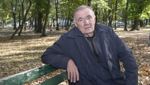 ОД АМБИСА СВЕТ ДЕЛИ САМО КОРАК: ИНТЕРВЈУ - академик Душан Ковачевић, драмски писац и редитељ ОД АМБИСА СВЕТ ДЕЛИ САМО КОРАК: ИНТЕРВЈУ - академик Душан Ковачевић, драмски писац и редитељ