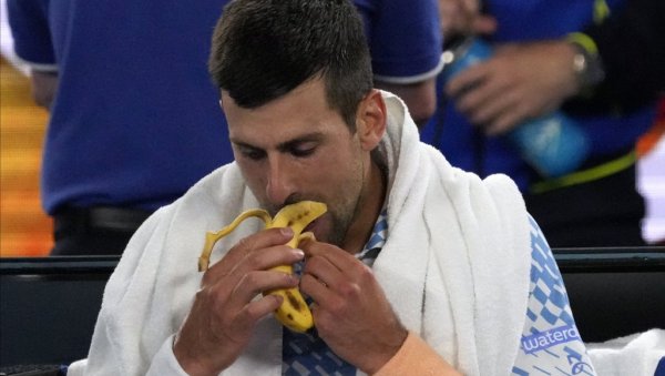 ЂОКОВИЋ ИЗНЕНАДИО СВЕ: Новак отишао на необичну прославу где одређена правила морају да се поштују (ФОТО)