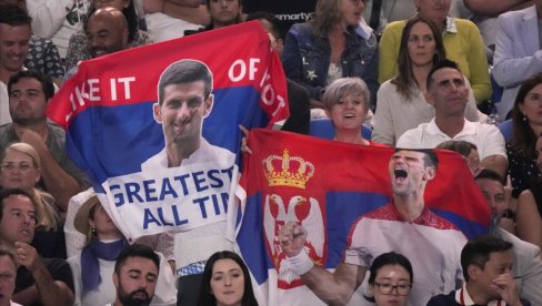 NOVAK SE PRED SVOJE FINALE ODUŠEVIO SRPKINJOM: Đoković čestitao Ivani Vuleti svetsko zlato (FOTO) NOVAK SE PRED SVOJE FINALE ODUŠEVIO SRPKINJOM: Đoković čestitao Ivani Vuleti svetsko zlato (FOTO)