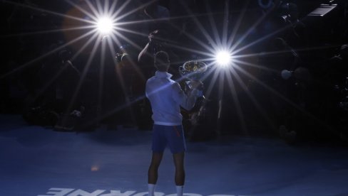 U NOLETOVOJ SVLAČIONICI I ŽENA, A NIJE IZ PORODICE: Evo s kim je Novak Đoković najpre proslavio grend slem titulu na Australijan openu
