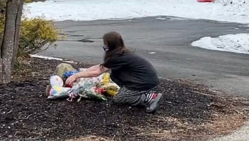 MAJKA ZADAVILA TROJE MALE DECE, PA POKUŠALA DA SE UBIJE: Muž objavio potresno pismo Tata vas toliko voli MAJKA ZADAVILA TROJE MALE DECE, PA POKUŠALA DA SE UBIJE: Muž objavio potresno pismo Tata vas toliko voli