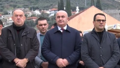 MINISTAR POLJOPRVREDE VLADIMIR JOKOVIĆ: Ambicija je maslina po glavi stanovnika MINISTAR POLJOPRVREDE VLADIMIR JOKOVIĆ: Ambicija je maslina po glavi stanovnika