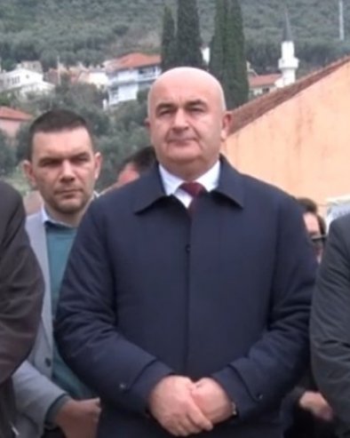 МИНИСТАР ПОЉОПРВРЕДЕ ВЛАДИМИР ЈОКОВИЋ: Амбиција је маслина по глави становника МИНИСТАР ПОЉОПРВРЕДЕ ВЛАДИМИР ЈОКОВИЋ: Амбиција је маслина по глави становника