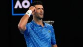 OVO NISTE MOGLI DA VIDITE U TV PRENOSU: Novak Đoković šokirao svet potezom pet sekundi posle pobede u finalu Australijan opena (VIDEO)