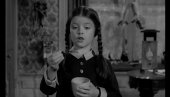 ПРЕМИНУЛА ГЛУМИЦА ЛИСА ЛОРИНГ: Прва је играла Среду у Породици Адамс (ВИДЕО) ПРЕМИНУЛА ГЛУМИЦА ЛИСА ЛОРИНГ: Прва је играла Среду у Породици Адамс (ВИДЕО)