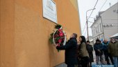 СЕЋАЊЕ НА ЖРТВЕ СТРАШНОГ ХОЛОКАУСТА: У Зрењанину положили венце трагично страдалим Јеврејима (ФОТО)