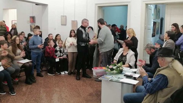 СВЕТОСАВСКИ ПЕСНИЧКИ МАРАТОН: Пријављивање учесника до 20. јануара СВЕТОСАВСКИ ПЕСНИЧКИ МАРАТОН: Пријављивање учесника до 20. јануара