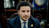 MERCEDESU U KOM JE BIO ABAZOVIĆ OTKAZALE KOČNICE: Drama u Crnoj Gori MERCEDESU U KOM JE BIO ABAZOVIĆ OTKAZALE KOČNICE: Drama u Crnoj Gori