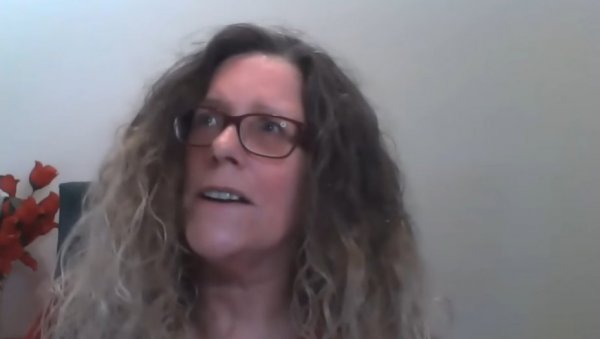 ДОЖИВЕЛА КЛИНИЧКУ СМРТ: Докторка тврди да је пет година провела у рају, видела нестварне призоре (ВИДЕО) ДОЖИВЕЛА КЛИНИЧКУ СМРТ: Докторка тврди да је пет година провела у рају, видела нестварне призоре (ВИДЕО)