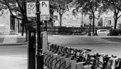 ДУХ МОНТРЕАЛА НА ФОТОГРАФИЈАМА: Радови Јелене Вемић у Малој Галерији УЛУПУДУС-а ДУХ МОНТРЕАЛА НА ФОТОГРАФИЈАМА: Радови Јелене Вемић у Малој Галерији УЛУПУДУС-а