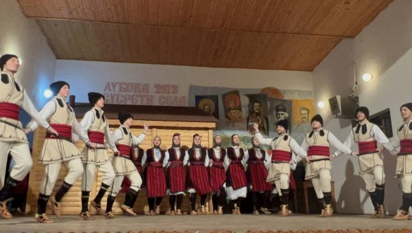 ЈАГОДИНЦИ НЕГУЈУ ТРАДИЦИЈУ: Одржани годишњи концерти културно-уметничких друштава (ФОТО) ЈАГОДИНЦИ НЕГУЈУ ТРАДИЦИЈУ: Одржани годишњи концерти културно-уметничких друштава (ФОТО)