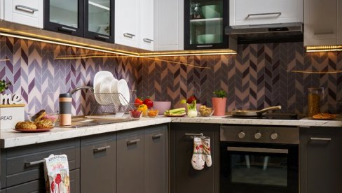 SRBI MASOVNO IZBACUJU KUHINJSKE KRPE: Evo šta je razlog!