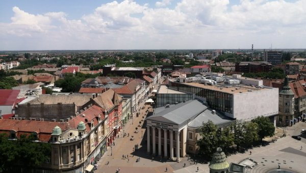 УСКОРО НИЧУ СОЛАРНЕ ЕЛЕКТРАНЕ: Између Суботице и Бикова у плану веома значајан инфраструктурни комплекс УСКОРО НИЧУ СОЛАРНЕ ЕЛЕКТРАНЕ: Између Суботице и Бикова у плану веома значајан инфраструктурни комплекс
