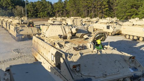 UGROŽENA AMERIČKA NACIONALNA BEZBEDNOST: SAD moraju da podržavaju Kijev protiv Moskve