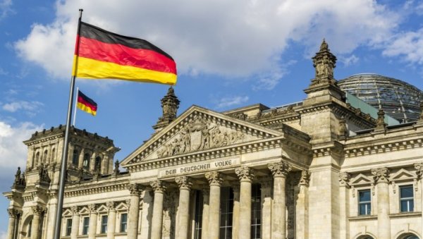 ДАЈУ 4 МИЛИЈАРДЕ ЕВРА: Влада у Берлину даваће субенције великим потрошачима струје у индустрији