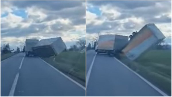 ВЕТАР ОДНЕО ПРИКОЛИЦУ КАО ДА ЈЕ КУТИЈА ШИБИЦА: Невероватан снимак, јако невреме прави хаос у Славонији (ВИДЕО) ВЕТАР ОДНЕО ПРИКОЛИЦУ КАО ДА ЈЕ КУТИЈА ШИБИЦА: Невероватан снимак, јако невреме прави хаос у Славонији (ВИДЕО)