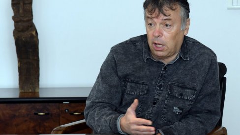 ODUSTALA OD SCENE, ŽIVI DALEKO OD SRBIJE: Ova lepotica je ćerka Neleta Karajlića (FOTO) ODUSTALA OD SCENE, ŽIVI DALEKO OD SRBIJE: Ova lepotica je ćerka Neleta Karajlića (FOTO)