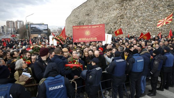 ГОЦЕ ДЕЛЧЕВ ПРАВИО ДВЕ ДРЖАВЕ? Прослава 151. годишњице рођења револуционара у сенци тензија између Северне Македоније и Бугарске ГОЦЕ ДЕЛЧЕВ ПРАВИО ДВЕ ДРЖАВЕ? Прослава 151. годишњице рођења револуционара у сенци тензија између Северне Македоније и Бугарске