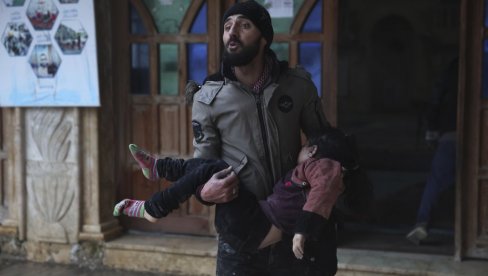 PRVE FOTOGRAFIJE IZ TURSKE POSLE ZEMLJOTRESA: Stravične scene na ulicama (FOTO) PRVE FOTOGRAFIJE IZ TURSKE POSLE ZEMLJOTRESA: Stravične scene na ulicama (FOTO)
