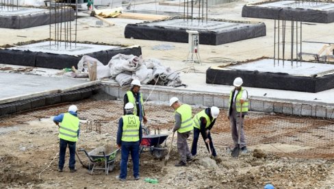 DUPLE KAZNE ZA GAZDE: Ako je radnik ugrožen,  katanac na gradilište - Zakon o zaštiti na radu uskoro pred poslanicima