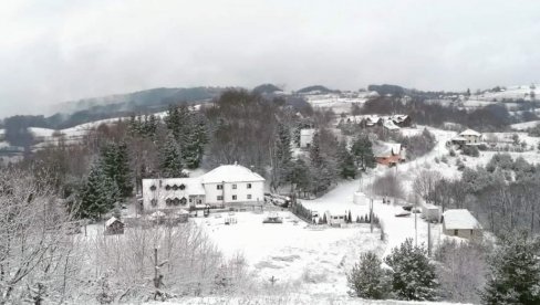 SVE SE DOBRO ZAVRŠILO: Vatrogasci evakuisali radnike na planini Besna Kobila SVE SE DOBRO ZAVRŠILO: Vatrogasci evakuisali radnike na planini Besna Kobila