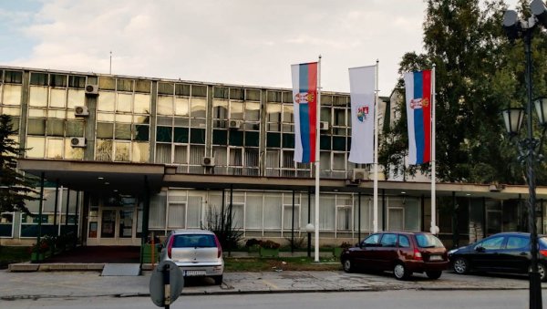 КАДА ДАЈУ ПАРЕ ДА ПРОВЕРЕ И ТРОШЕЊЕ: ДРИ контрлисала јавне набавке градова и општина КАДА ДАЈУ ПАРЕ ДА ПРОВЕРЕ И ТРОШЕЊЕ: ДРИ контрлисала јавне набавке градова и општина