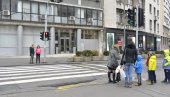 ZATVOR DO 30 GODINA AKO NA PEŠAČKOM USMRTE DETE: Za bahate vozače kazne kao za ubice ZATVOR DO 30 GODINA AKO NA PEŠAČKOM USMRTE DETE: Za bahate vozače kazne kao za ubice