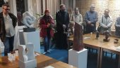PUT LIRSKE APSTRAKCIJE: Skulpture i crteži Ivana Markovića u vrnjačkoj biblioteci PUT LIRSKE APSTRAKCIJE: Skulpture i crteži Ivana Markovića u vrnjačkoj biblioteci