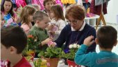 КАД СЕ МАЛЕ РУКЕ СЛОЖЕ“: Херцегновски предшколци у хуманитарној акцији КАД СЕ МАЛЕ РУКЕ СЛОЖЕ“: Херцегновски предшколци у хуманитарној акцији