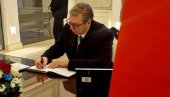 РАЗОРНИ ЗЕМЉОТРЕС ОСТАВИО ЈЕ ОГРОМНУ ПРАЗНИНУ У ЖИВОТИМА ЉУДИ! Вучић се уписао у књигу жалости: Искрено саосећамо са турским пријатељима