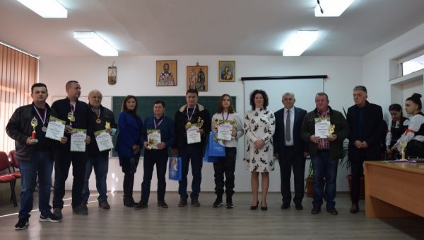 СЕДМИ ЛЕВАЧКИ САБОР ВИНАРА И ВИНОГРАДАРА: Изложба, предавања и културни програм у Рековцу СЕДМИ ЛЕВАЧКИ САБОР ВИНАРА И ВИНОГРАДАРА: Изложба, предавања и културни програм у Рековцу