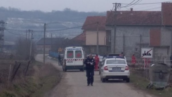 КРВАВИ ФЕБРУАР КОД КРУШЕВЦА: У истом дану ножем убијене две жене - Борка бежала од сина, Гордани пресудио партнер (ФОТО) КРВАВИ ФЕБРУАР КОД КРУШЕВЦА: У истом дану ножем убијене две жене - Борка бежала од сина, Гордани пресудио партнер (ФОТО)
