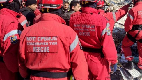 UPRKOS LOŠEM SIGNALU NA MOBILNIM TELEFONIMA USPELI DA POŠALJU LOKACIJU: Pronađeni izgubljeni planinari na Kablaru UPRKOS LOŠEM SIGNALU NA MOBILNIM TELEFONIMA USPELI DA POŠALJU LOKACIJU: Pronađeni izgubljeni planinari na Kablaru