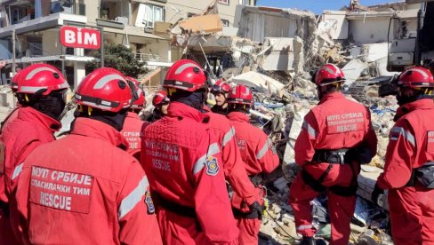 NAKON RAZORNOG POTRESA LJUDI U STRAHU: Evo kako se zaštititi u slučaju zemljotresa