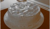 BRZA TORTA NAPOLITANKA: Sprema se za tili čas, jednostavna i ukusna BRZA TORTA NAPOLITANKA: Sprema se za tili čas, jednostavna i ukusna