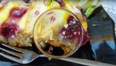 ZA SVE SLADOKUSCE: Kremasti sočni kolač sa pudingom i voćem (FOTO/VIDEO)