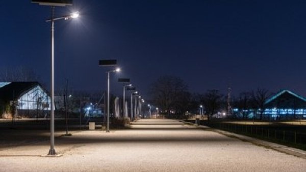 ЕВО КОЈИ БЛОК ДОБИЈА НОВУ РАСВЕТУ: Отпочели радови на јавном осветљењу у Блоку 70 ЕВО КОЈИ БЛОК ДОБИЈА НОВУ РАСВЕТУ: Отпочели радови на јавном осветљењу у Блоку 70
