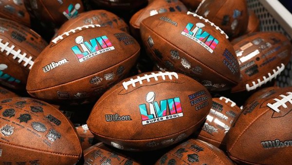 САД ЈЕ СВЕ ПОЗНАТО: Супербоул се враћа у Лас Вегас!